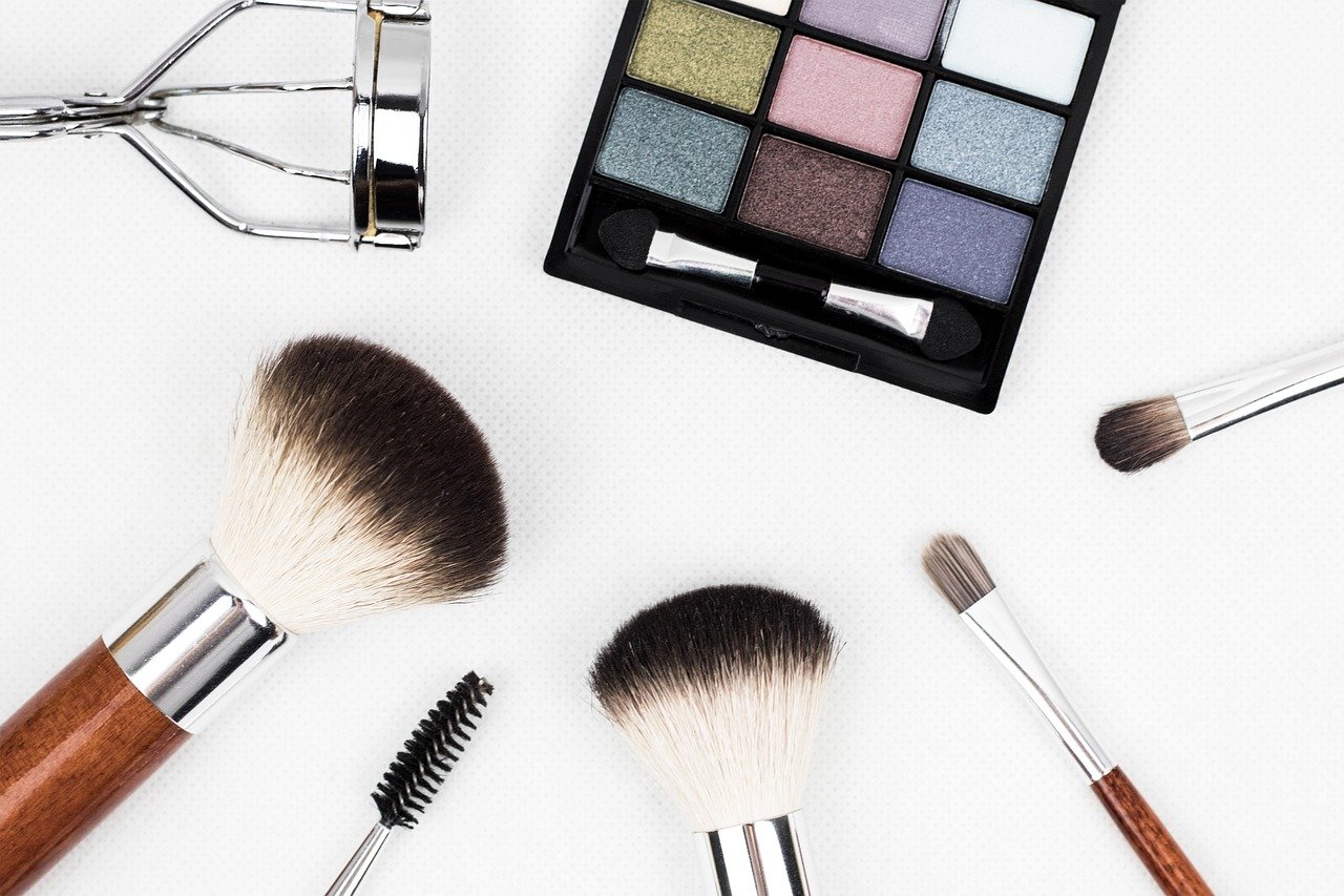 makeup brushes 1761648
